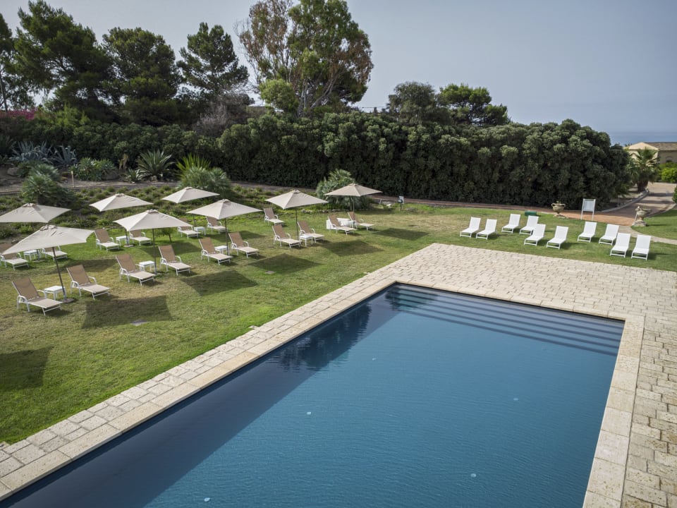 Pool Falconara Greenblu Resort