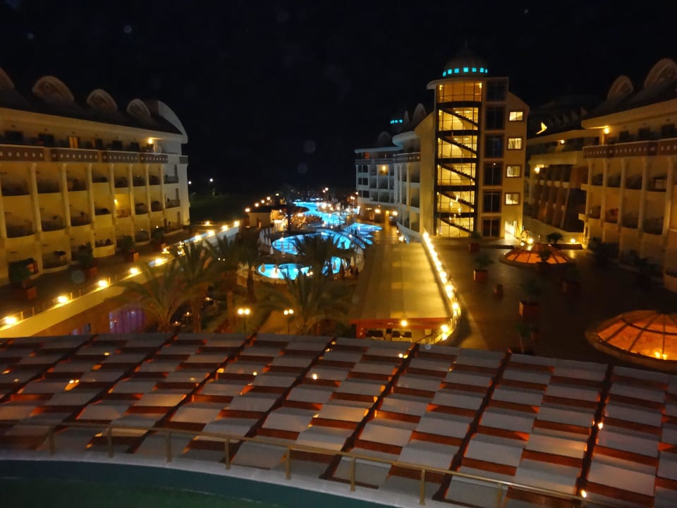 Night view Kirman Belazur Resort & Spa