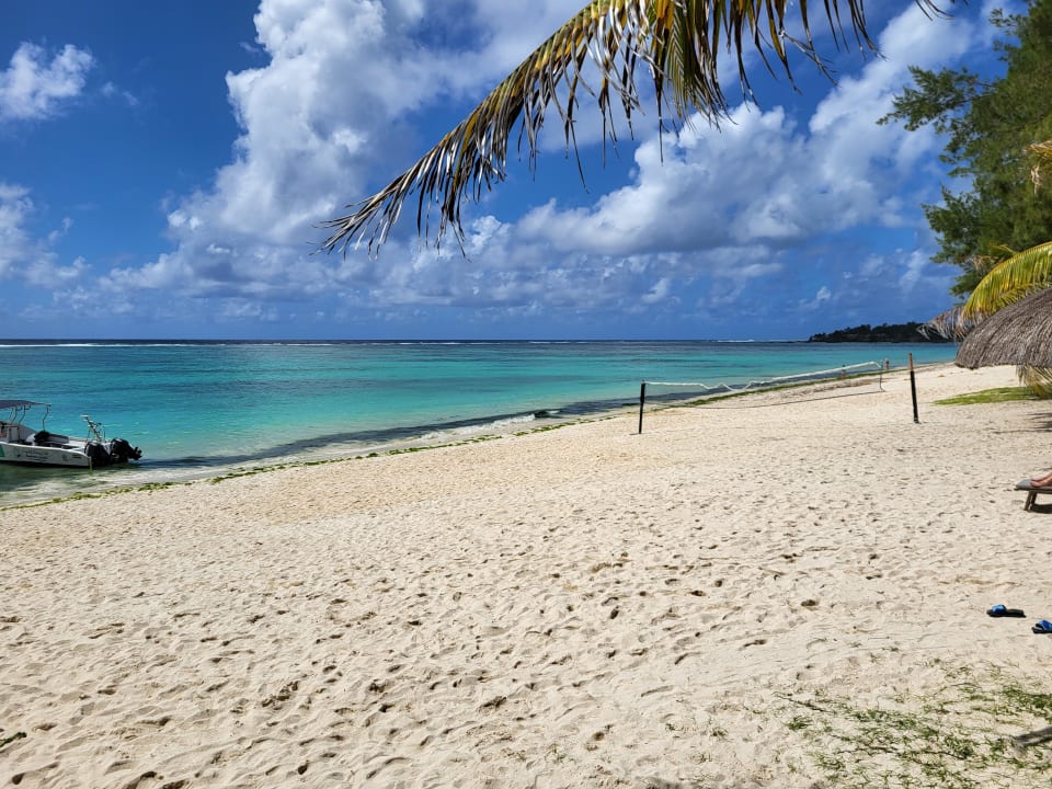 Strand Crystals Beach Resort Belle Mare, a member of Radisson Individuals