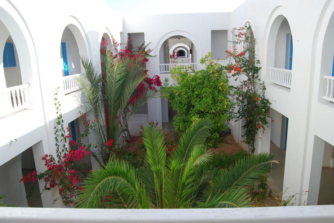 Blick in den Innenhof Calimera Yati Beach