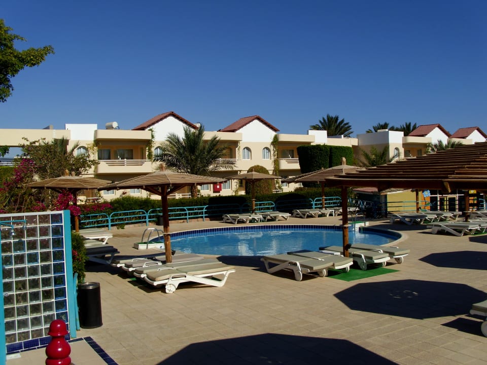 Minipool Golden Beach Resort