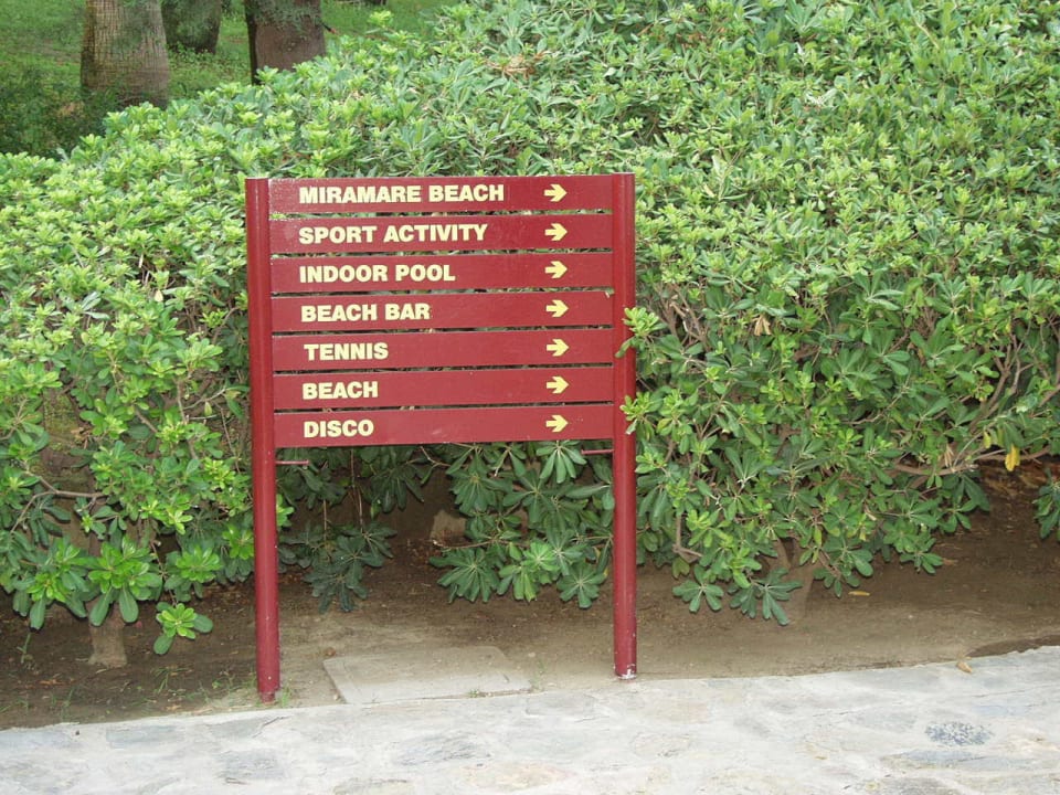 Wegweiser Miramare Queen Hotel