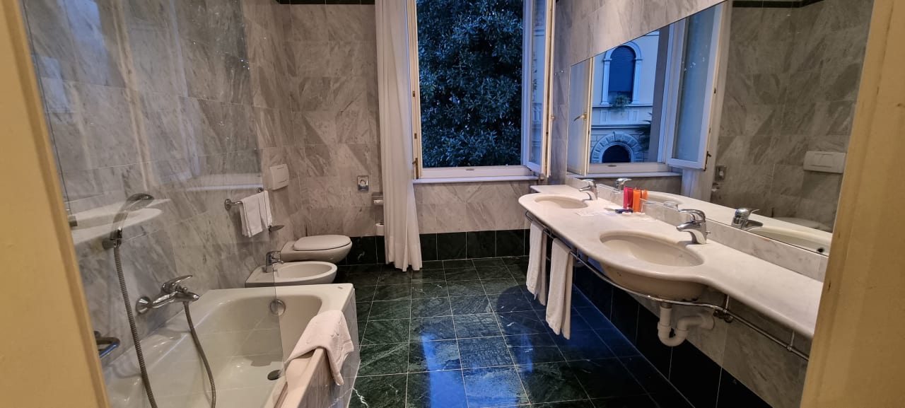 Zimmer Grand Hotel Gardone