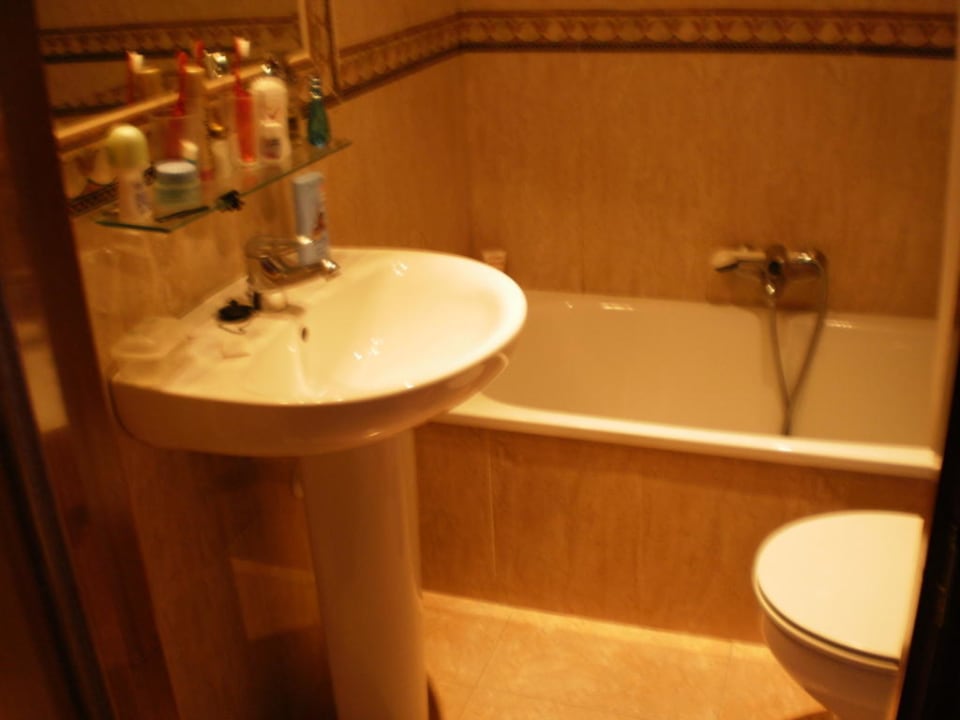 Bad Hotel Los Jazmines