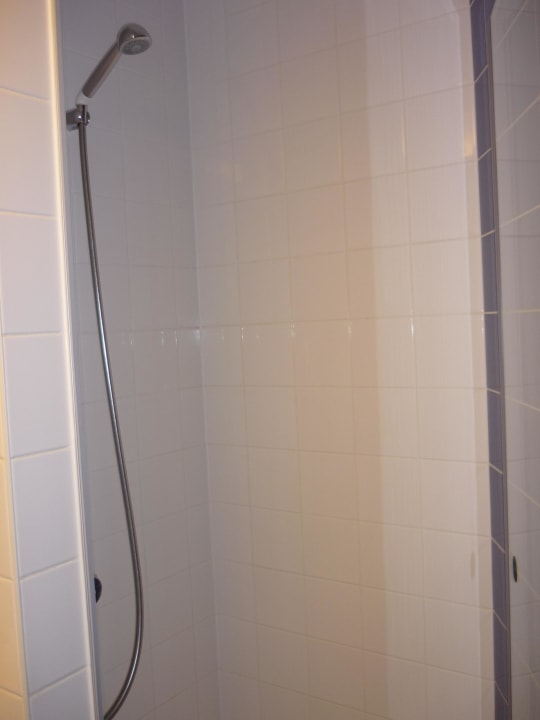 Dusche B&B Hotel Hamburg-Altona