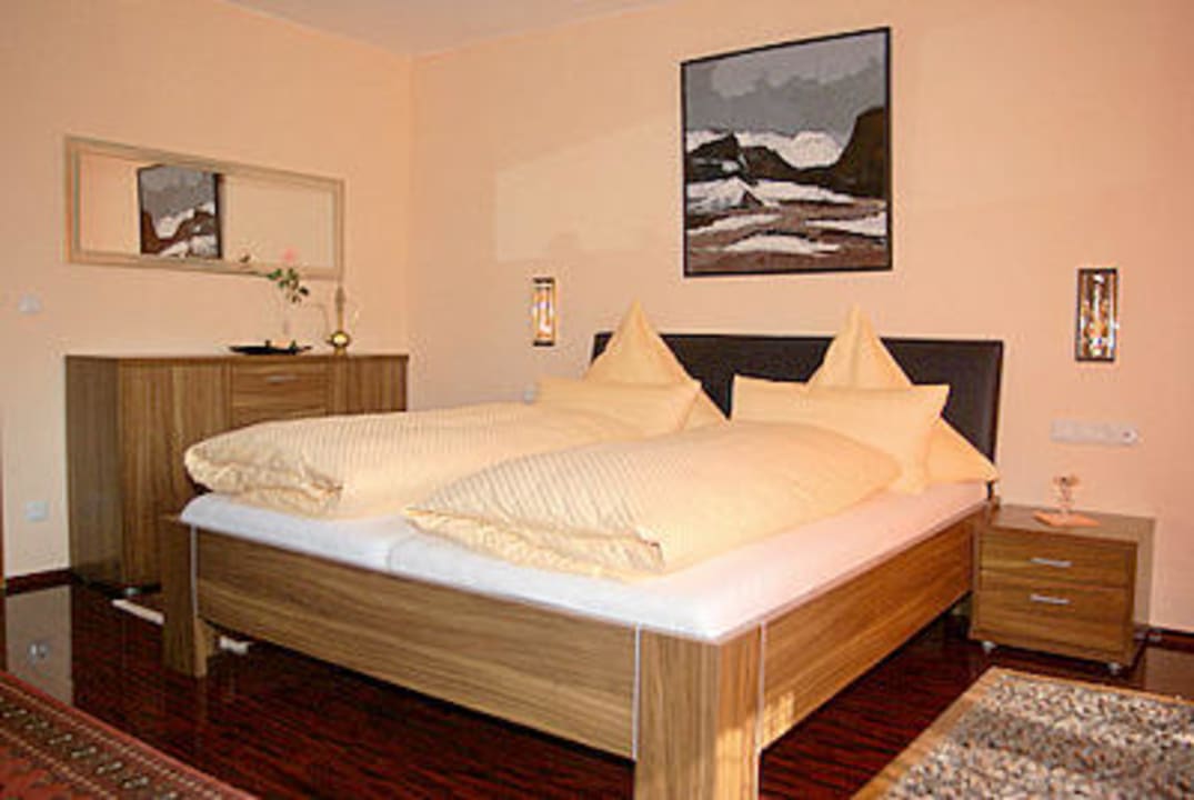 Schlafzimmer Ost FEWO Sonnenstrasse