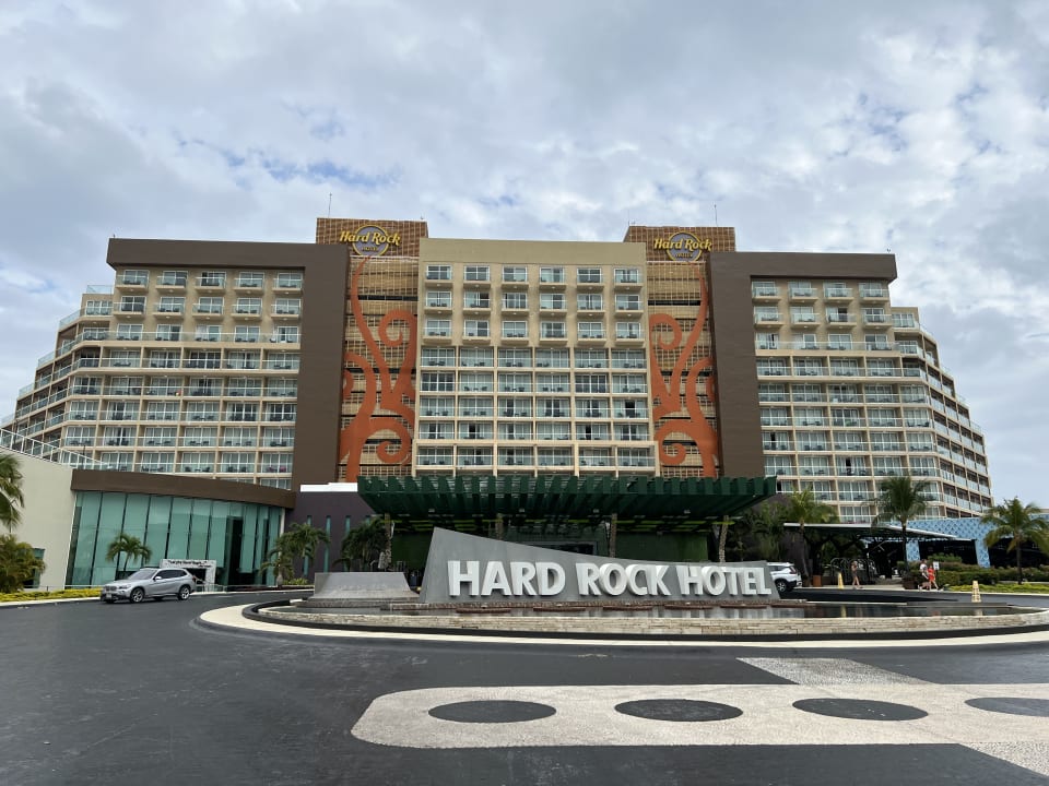 Außenansicht Hard Rock Hotel Cancun