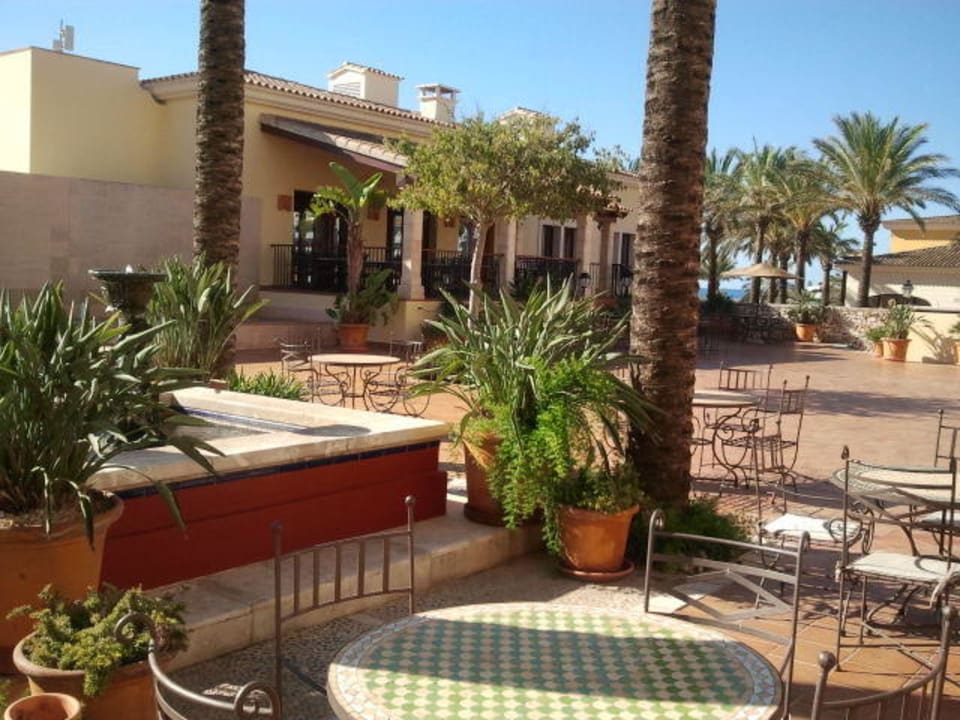 Innenhof ROBINSON CALA SERENA