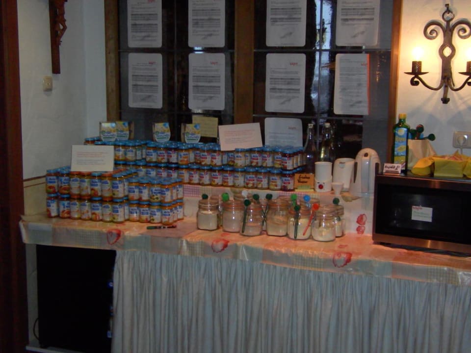 Babybüffet Babyhotel Babymio