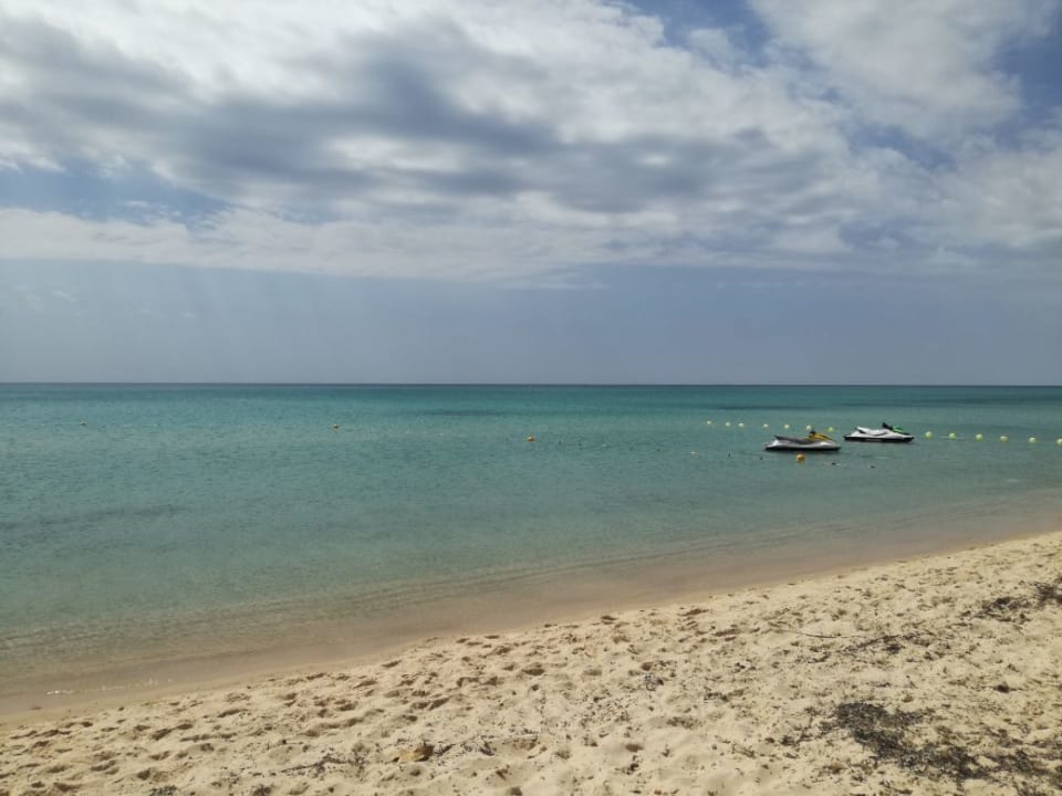 Strand Samira Club