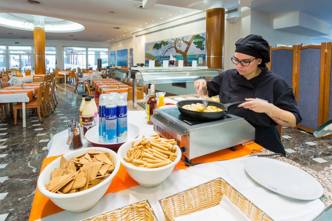 Gastro Sirenis Seaview Country Club