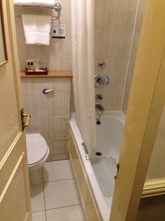 Bad Hotel Berjaya Eden Park