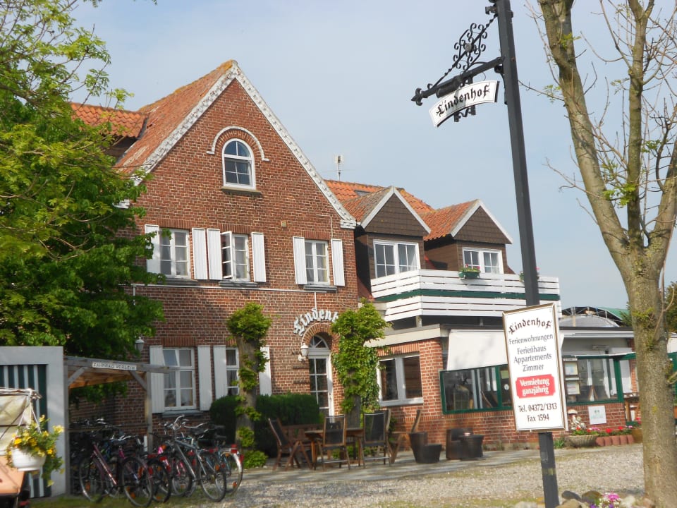 Außenansicht von der Straße LINDENHOF Hotel Garni