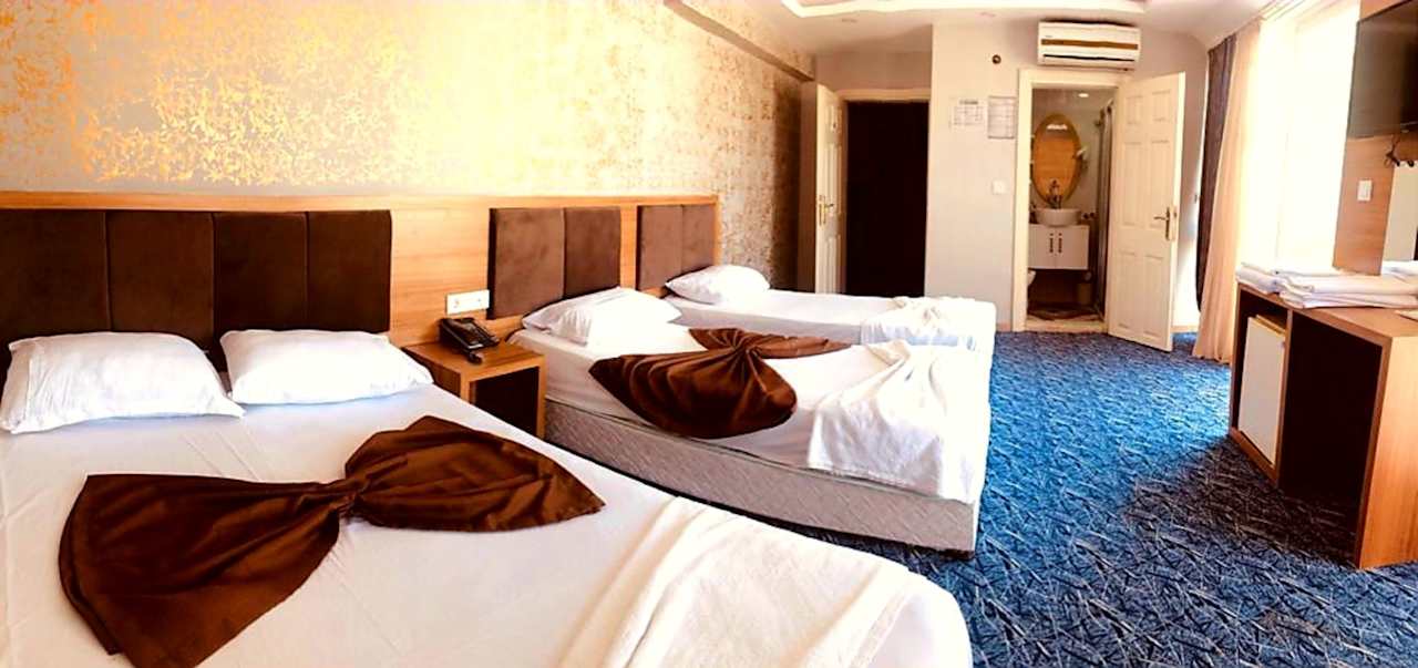 Zimmer Lavin Garden Hotel