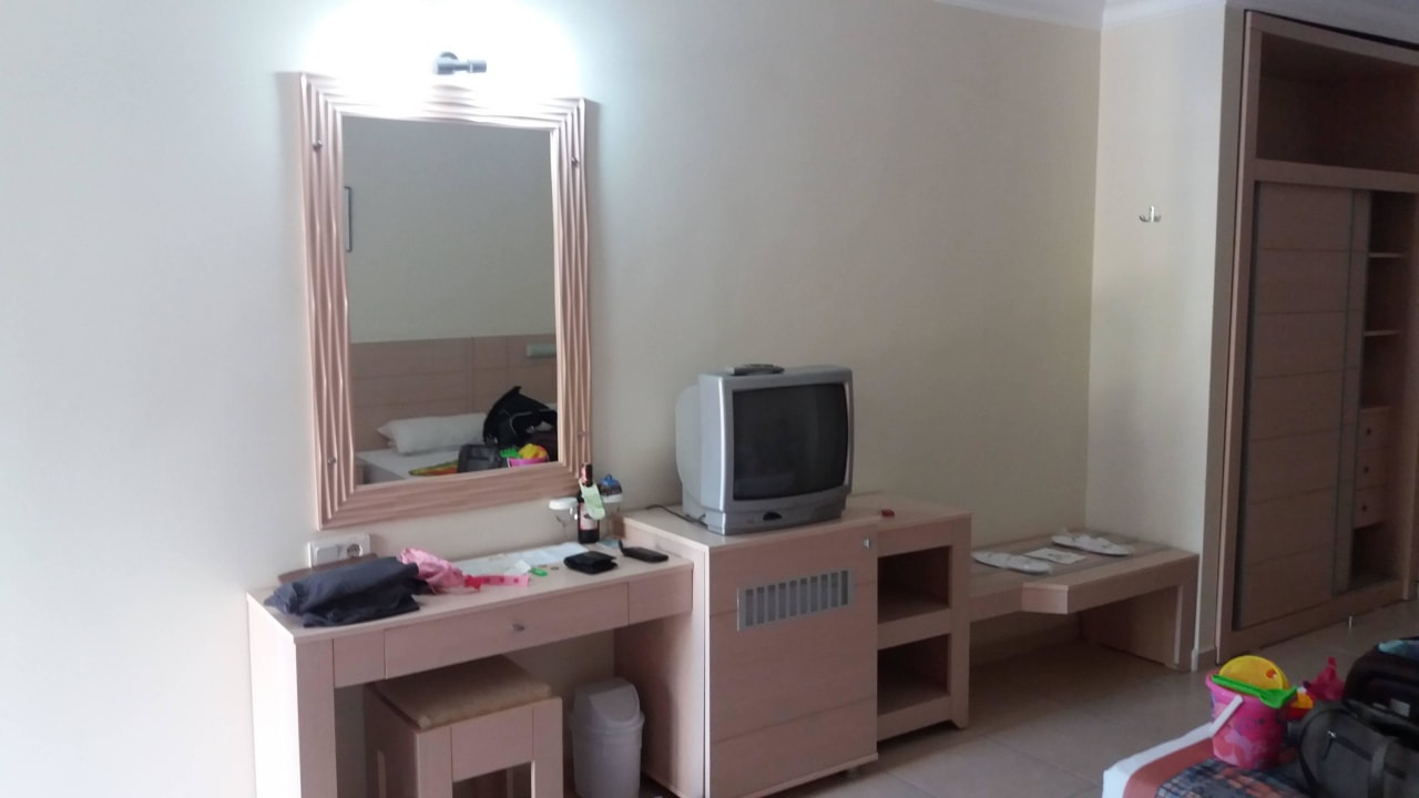 Röhren-Fernseher Hotel Gardenia Beach