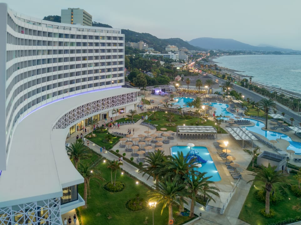 Gartenanlage Akti Imperial Deluxe Resort & Spa Dolce by Wyndham