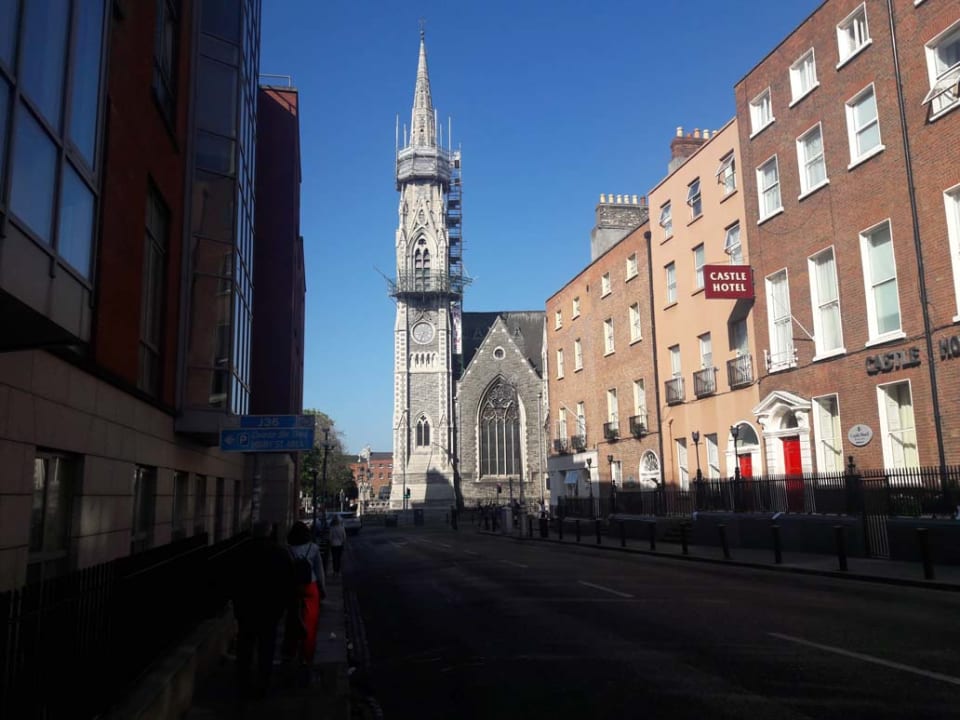 Hotel Castle mit Abbey Presbyterian Church  The Castle Hotel