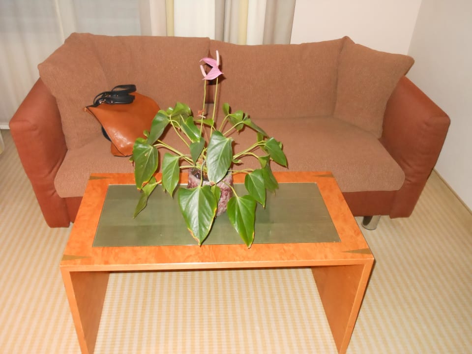 Zimmer 2001 - Sitzgelegenheit Hilton Munich Airport