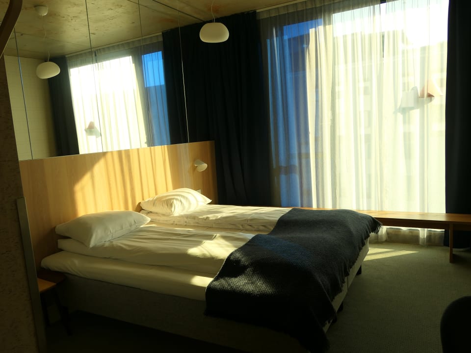 Zimmer Zander K Hotel