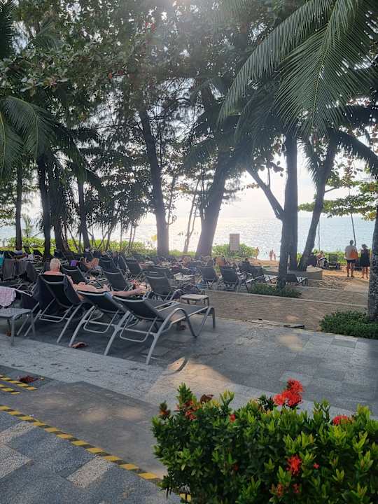 Strand X10 Khaolak Resort