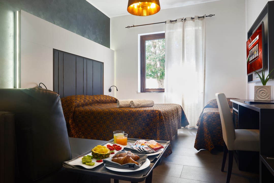 Zimmer Hotel La Battigia