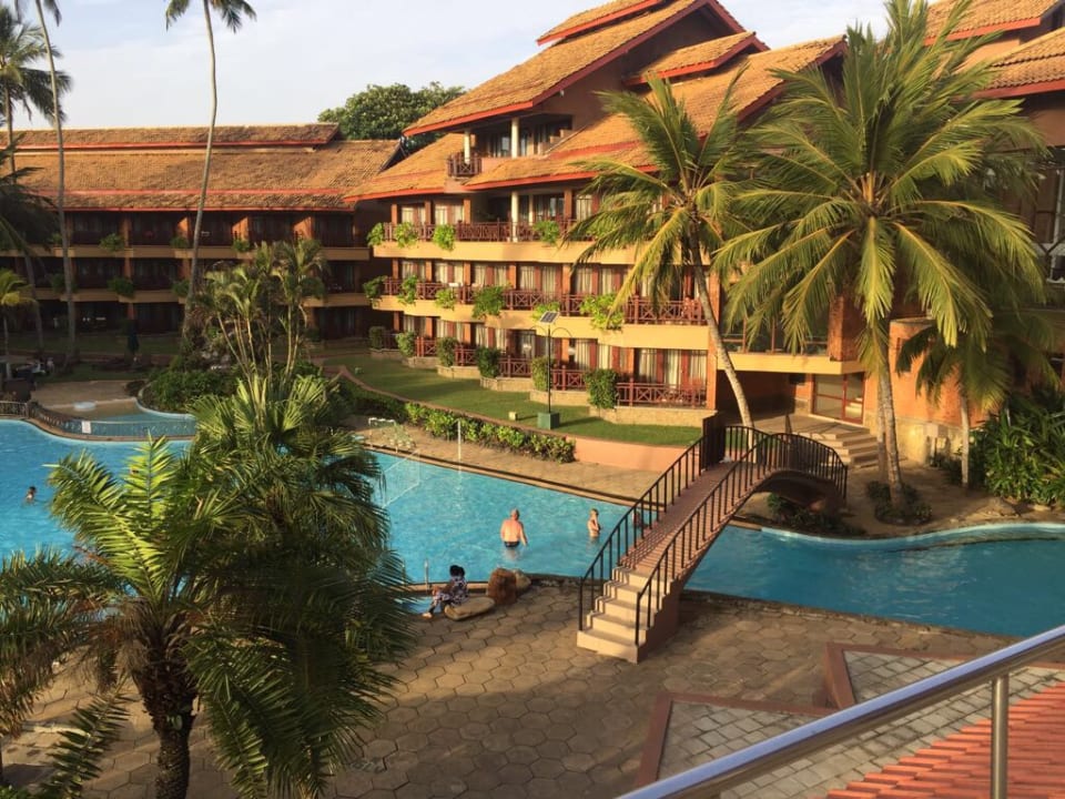 Pool Royal Palms Beach Hotel