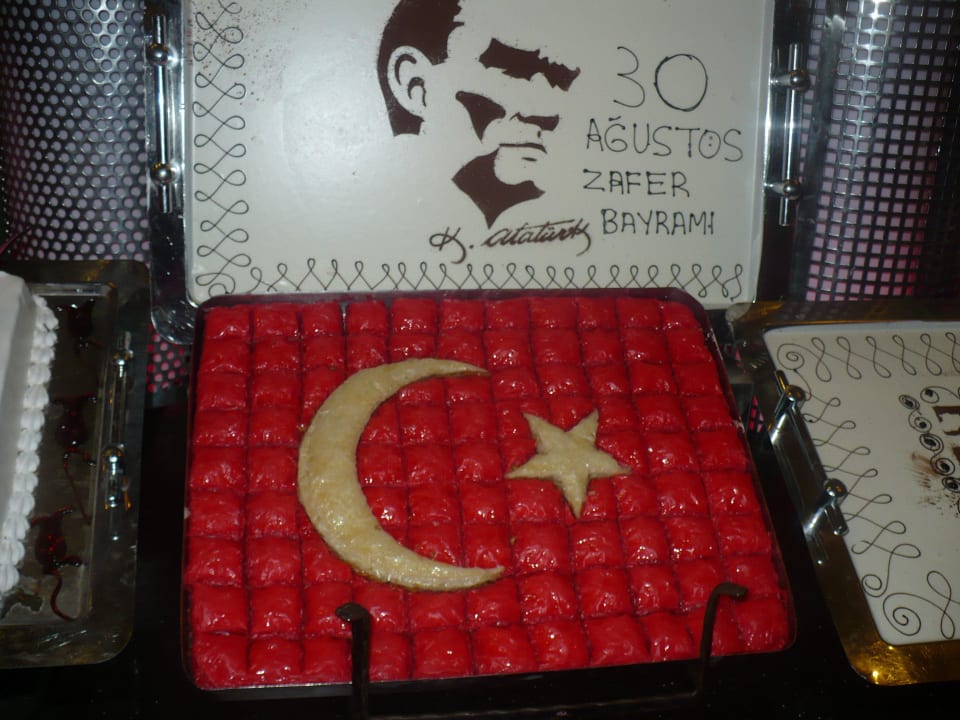 Hotel Limak Lara de Luxe 30 August 2012 Limak Lara Deluxe Hotel & Resort