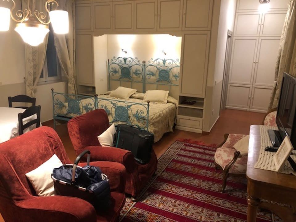 Zimmer Il Pignocco Country House