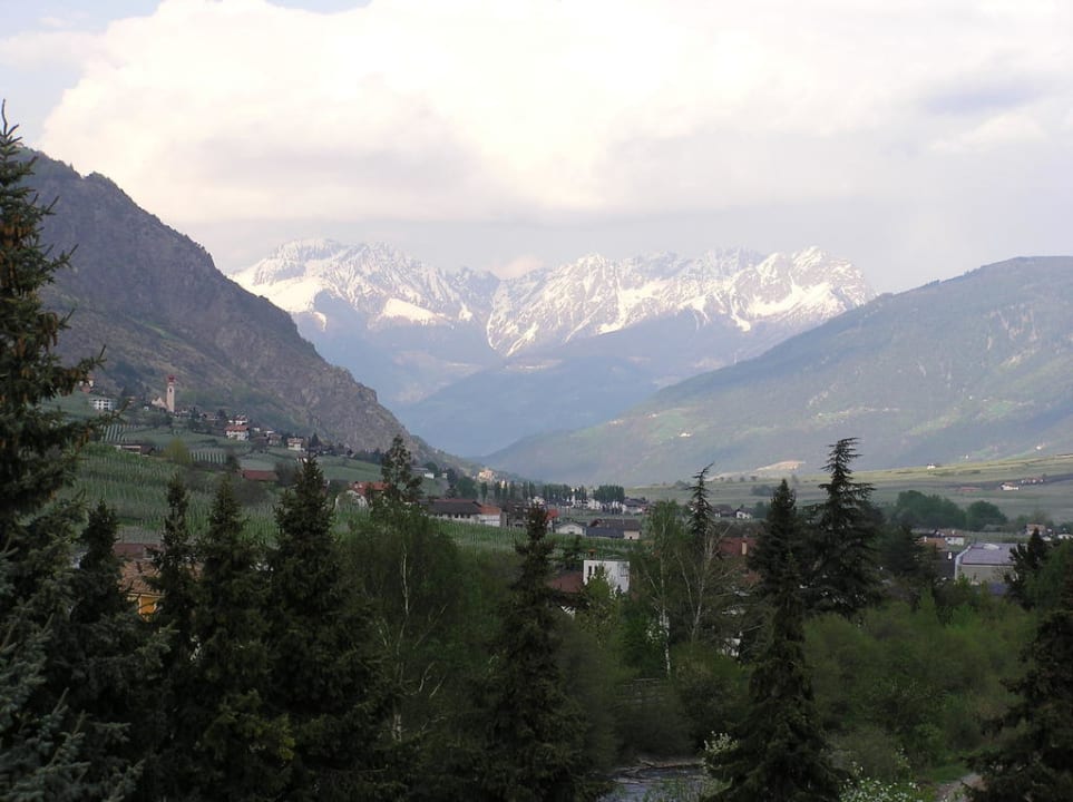 Blick Richtung Tschars am Abend Hotel Bauhof