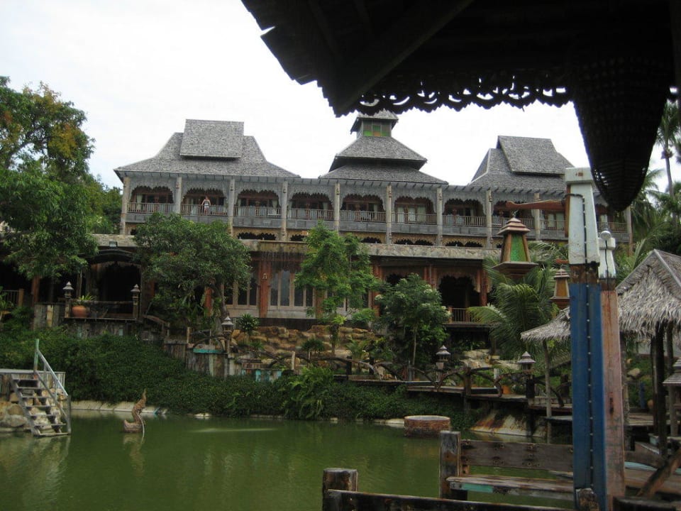 Supreme Deluxe Santhiya Koh Phangan Resort & Spa