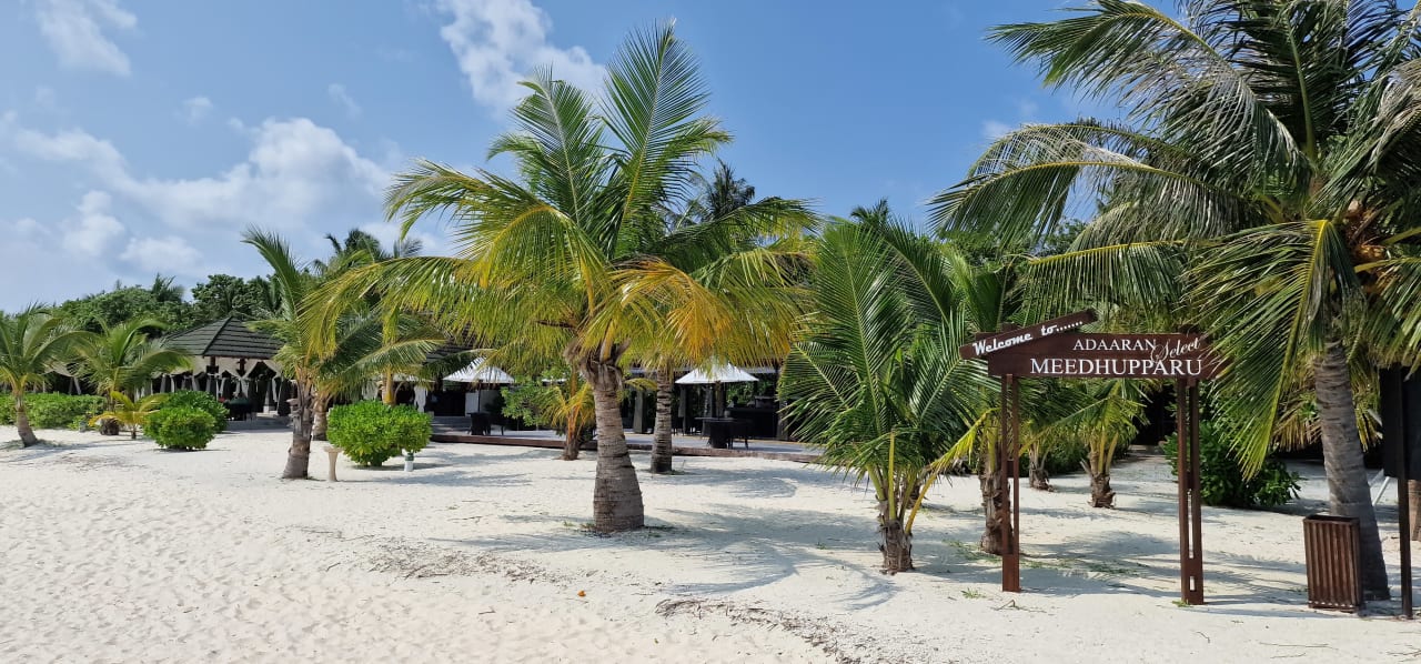 Gartenanlage Adaaran Select Meedhupparu Island Resort - Premium All Inclusive