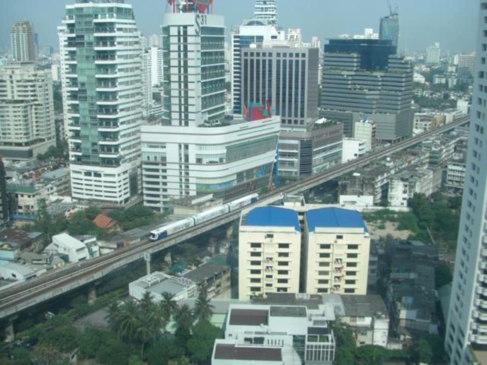 Blick aus dem Hotelzimmer 28. Etage Hotel Windsor Suites & Convention