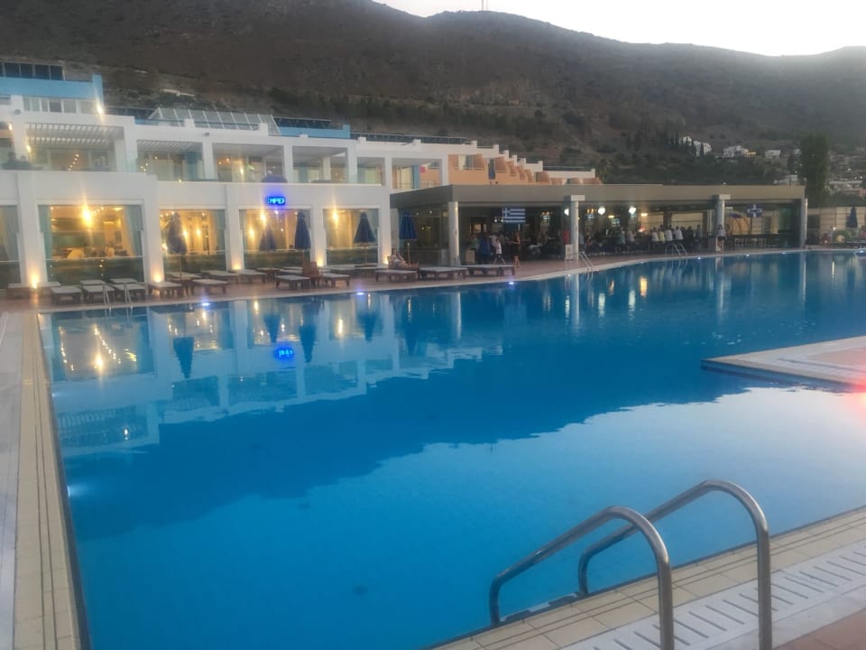 Pool Royal & Imperial Belvedere Resort
