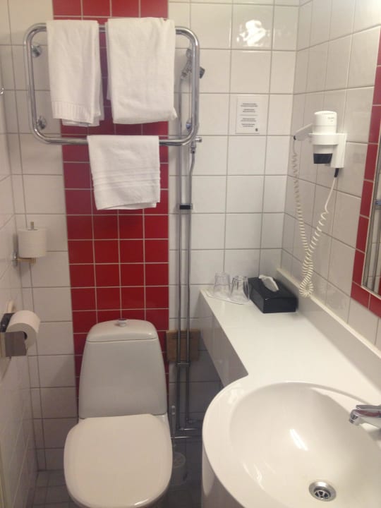 Einzelzimmer, enges Bad Best Western Hotel Kom