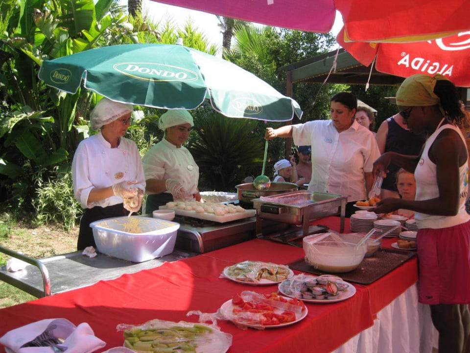 jeden Mittag frische Donuts *Lecker* Calimera Serra Palace