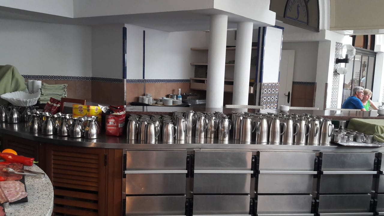 Der Kaffee steht schon parat Seaside Hotel Sandy Beach