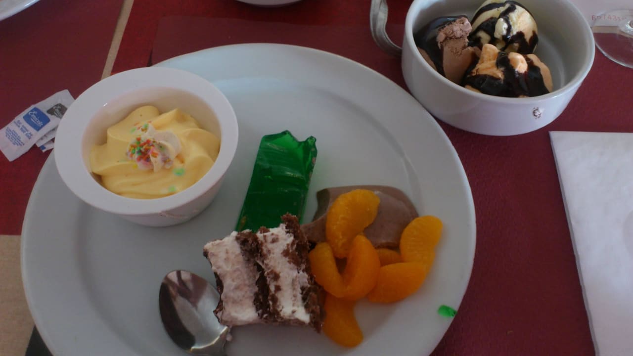 Abendessen Canary Garden Club