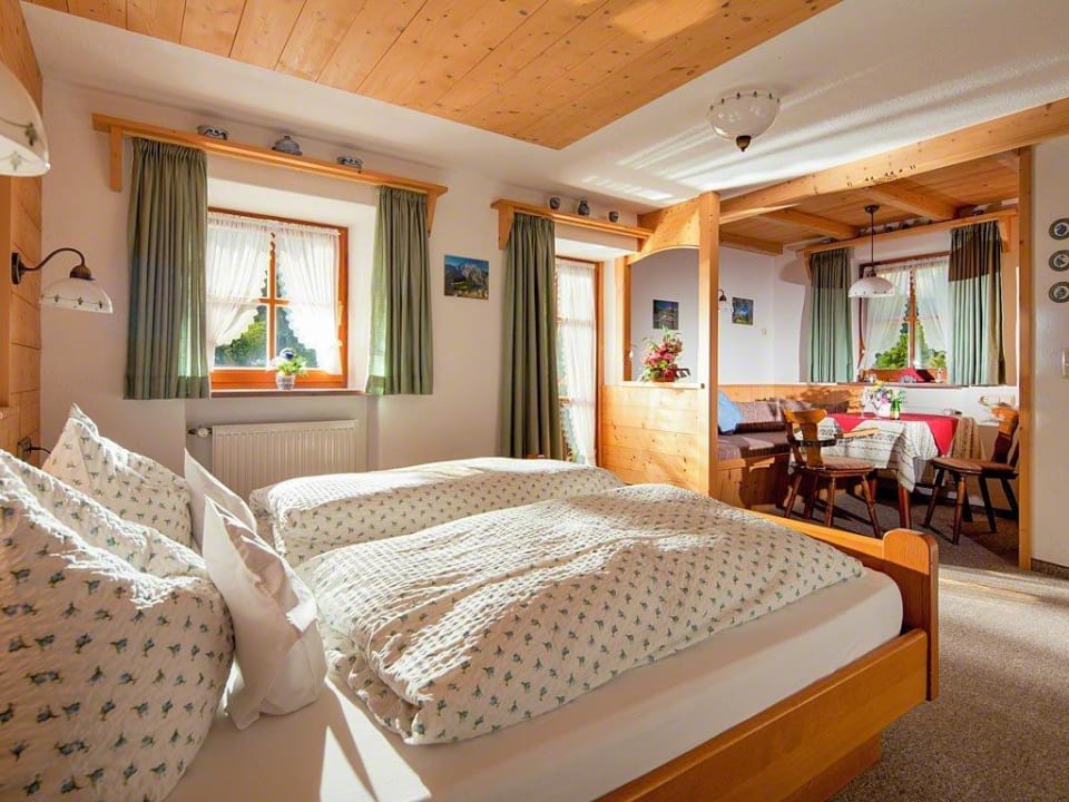 Zimmer 2 Gästehaus Schwöblehen