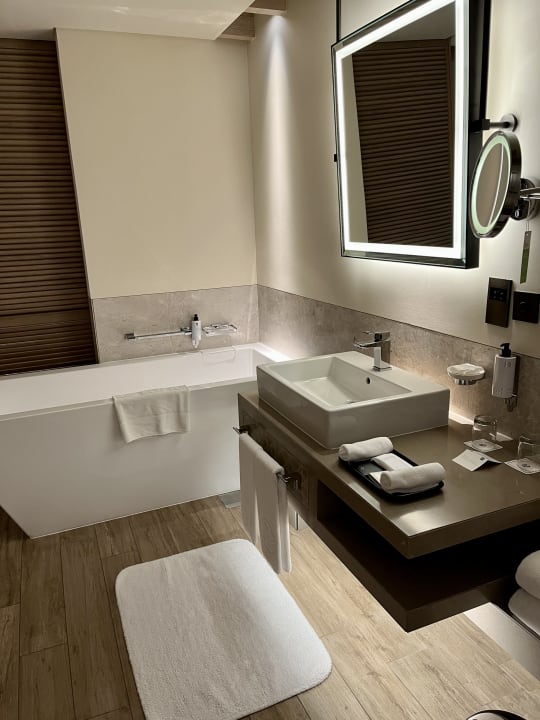 Zimmer Saadiyat Rotana Resort &  Villas