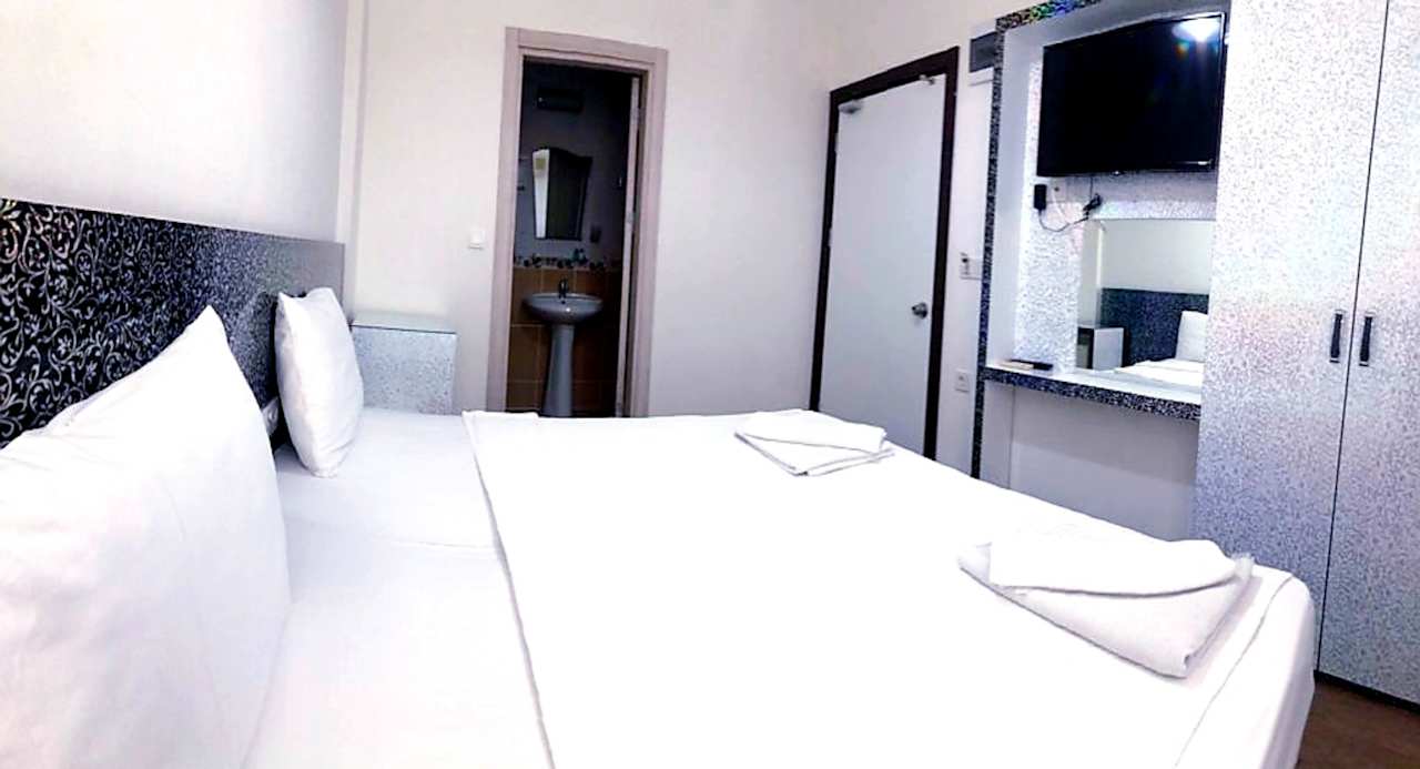 Zimmer Lavin Garden Hotel