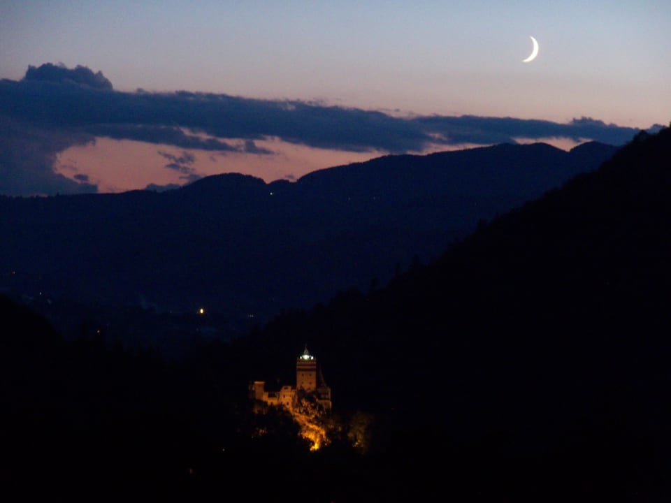 Burg Bran bei Nacht Hotel Contele Vladimir