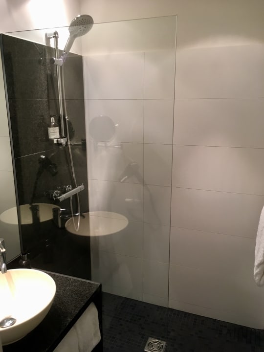 Zimmer Motel One Hamburg-Alster