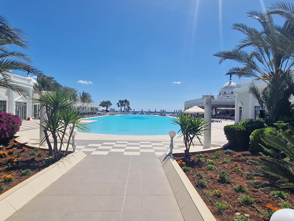 Pool Kaya Palazzo Resort & Casino