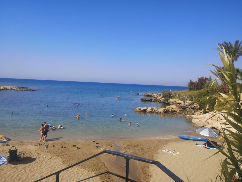 Strand Crystal Springs Beach Hotel