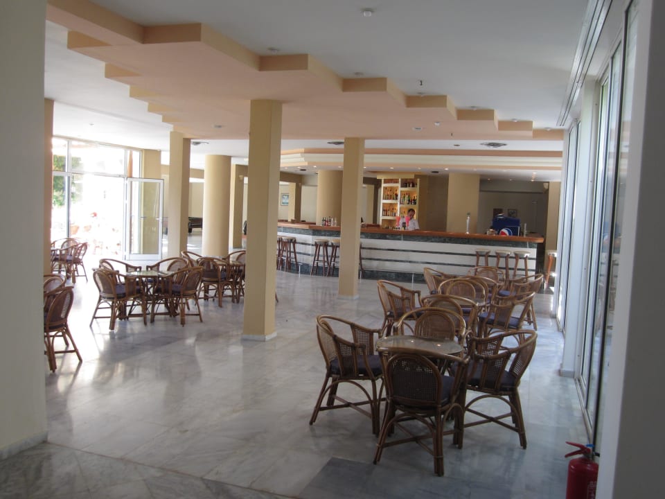 Barbereich innen  Dessole Dolphin Bay Resort