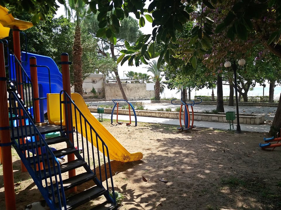 Gartenanlage Hotel Sirma