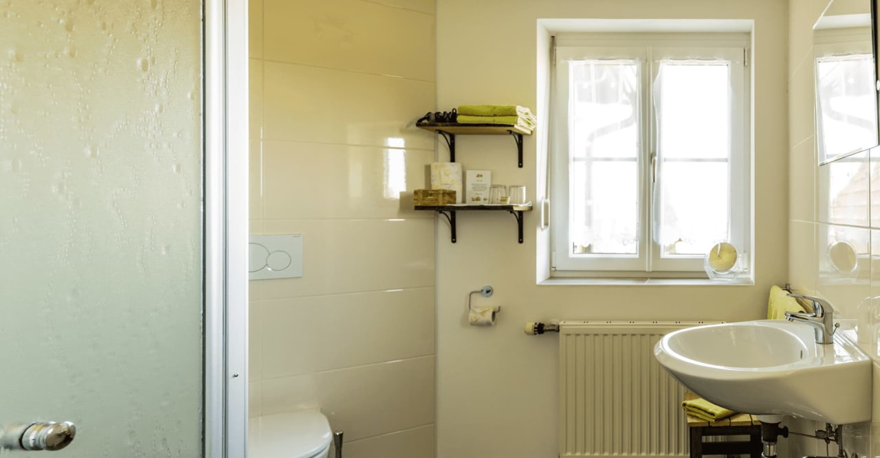 Zimmer Weingut & Buschenschank Pölzl