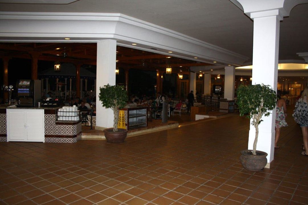 Aussenterrasse am Abend Hotel Riu Paraiso Lanzarote