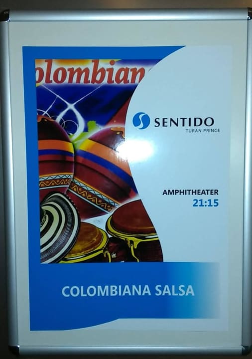 Salsa-Show im Amphitheater Hotel Turan Prince