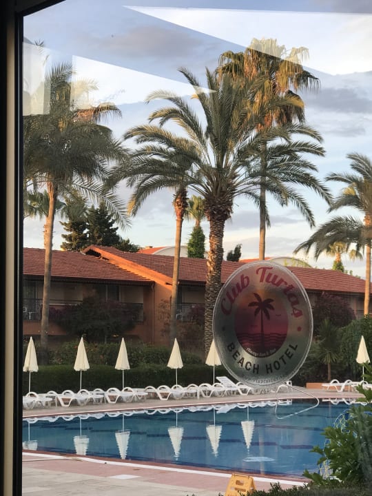 Pool Club Turtas Beach Hotel